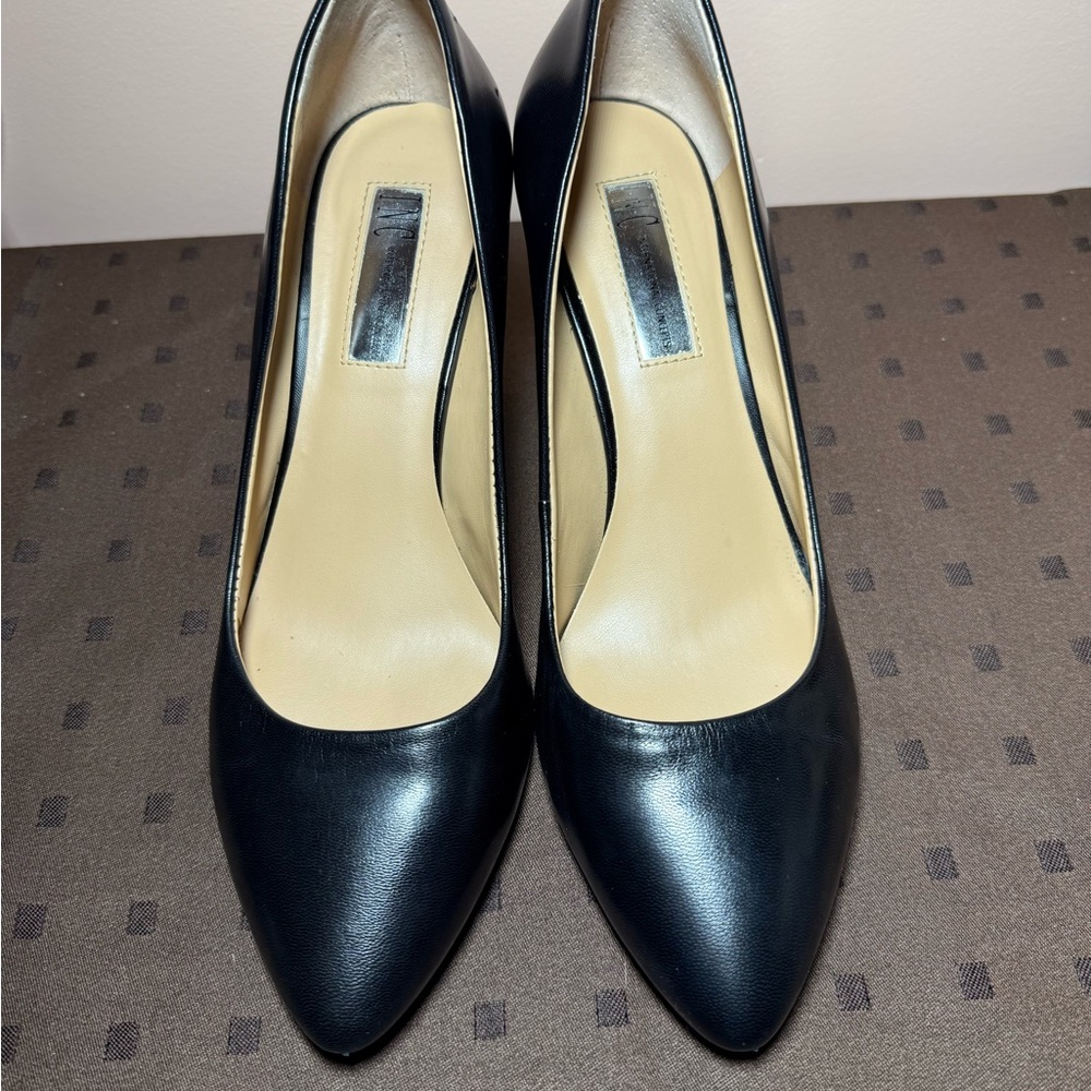 INC International Concepts Black Pointed-Toe Leather Pumps